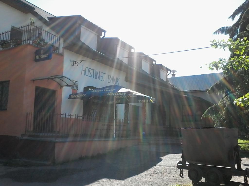 Hostinec Banik Ľubeľa Exteriér fotografie